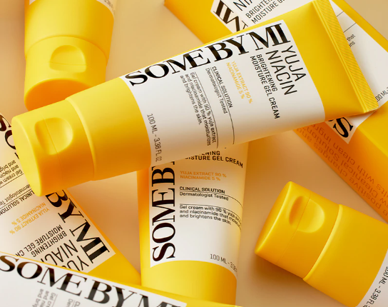 SOME BY Yuja Niacin Brightening All-In-One Cleanser | Nettoyant Illuminant Eclaircissant Peau Fraiche